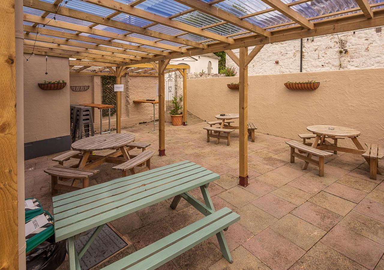 Castle Court Hotel Beaumaris Buitenkant foto