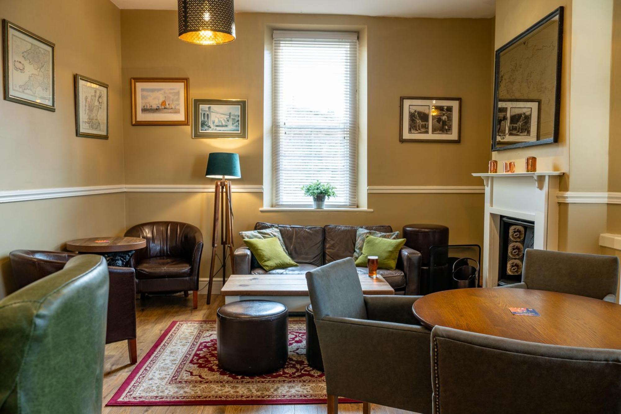 Castle Court Hotel Beaumaris Buitenkant foto