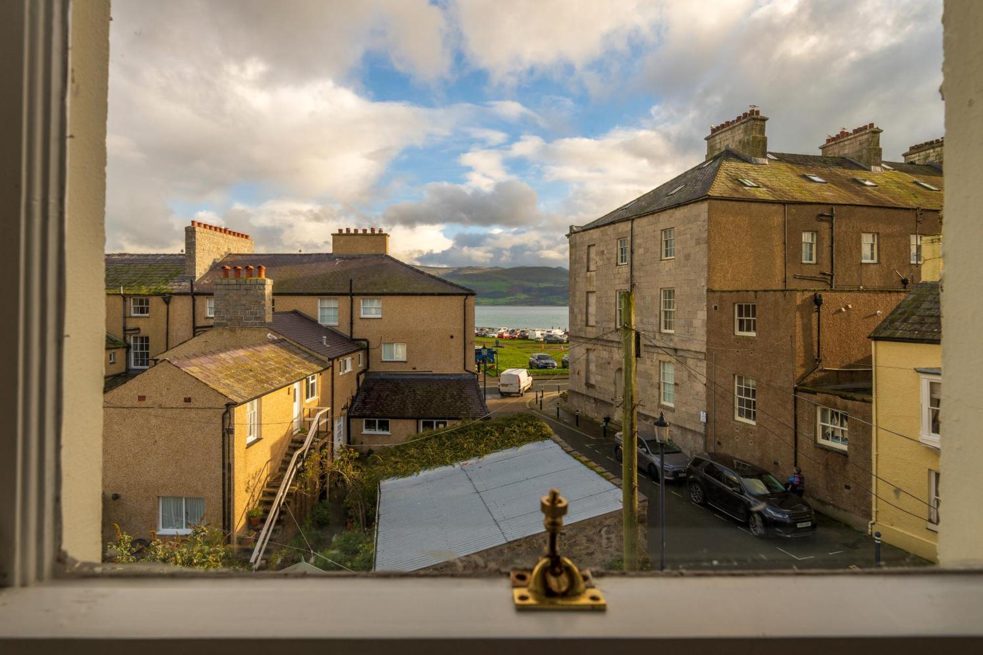 Castle Court Hotel Beaumaris Buitenkant foto