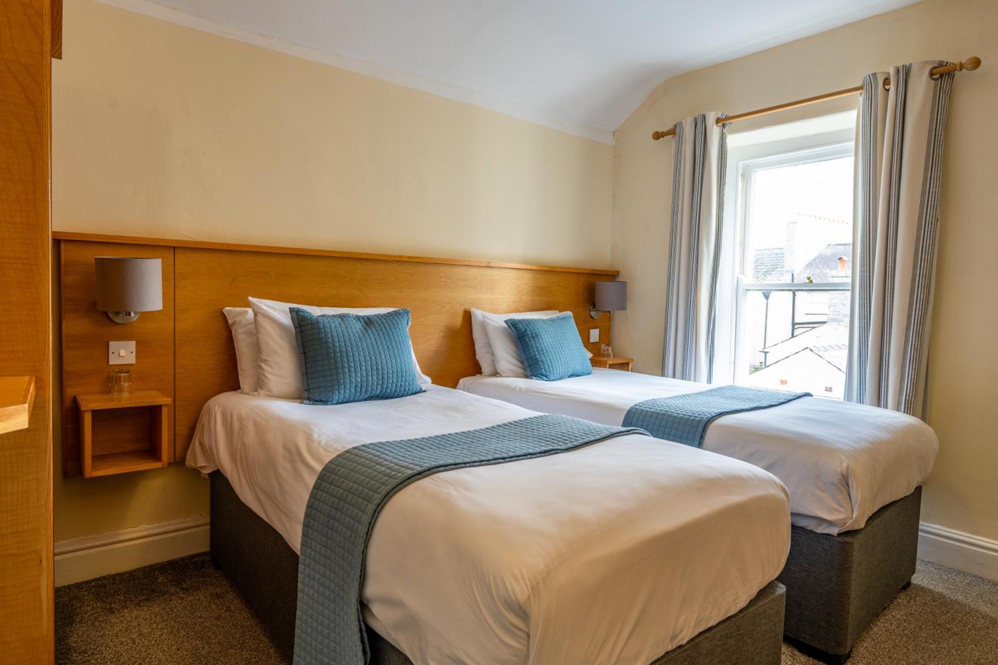 Castle Court Hotel Beaumaris Buitenkant foto