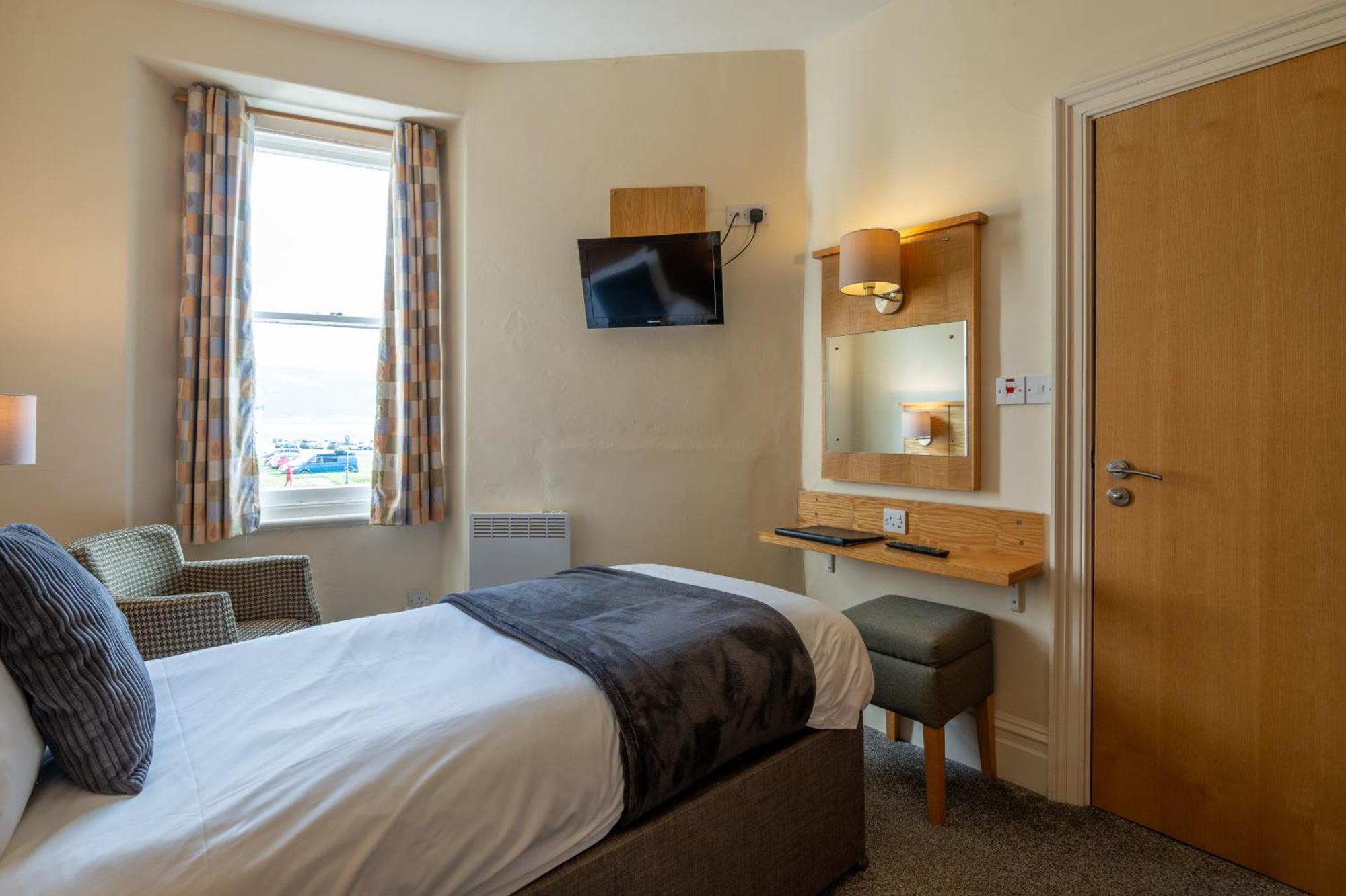 Castle Court Hotel Beaumaris Buitenkant foto