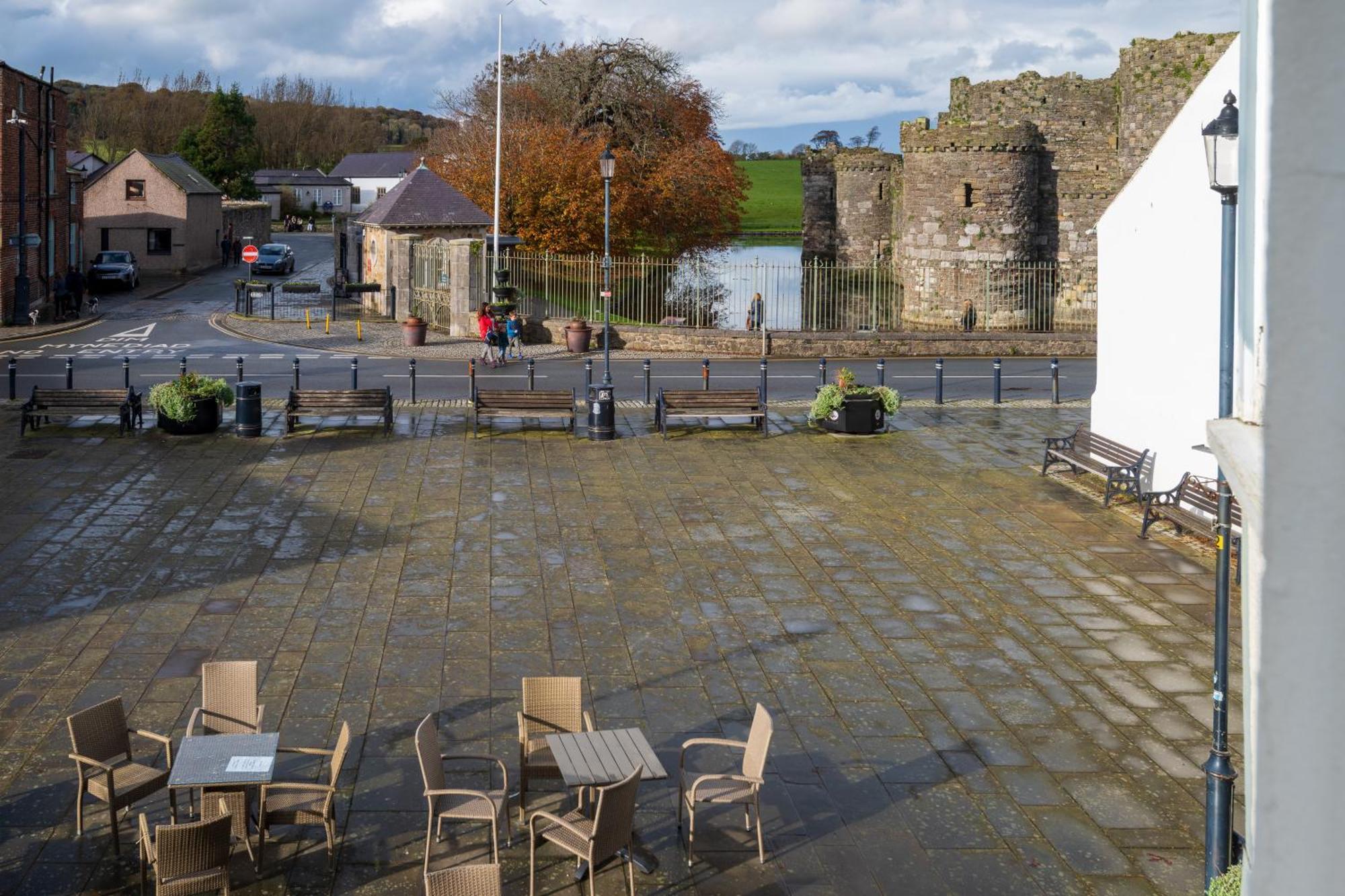 Castle Court Hotel Beaumaris Buitenkant foto