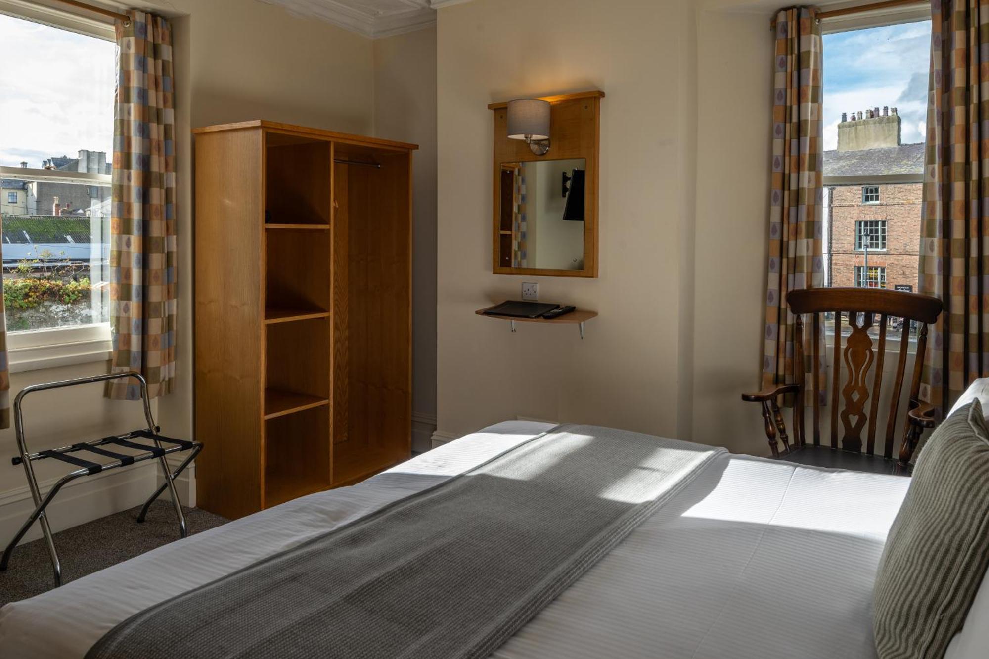 Castle Court Hotel Beaumaris Buitenkant foto